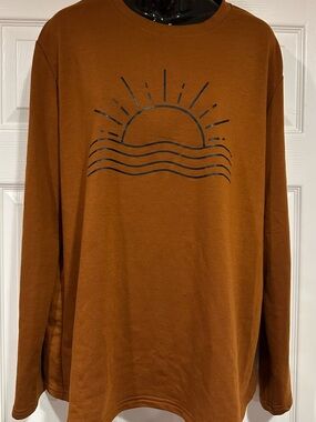 Women’s Long-Sleeve Sunset Graphic Shirt - Rust